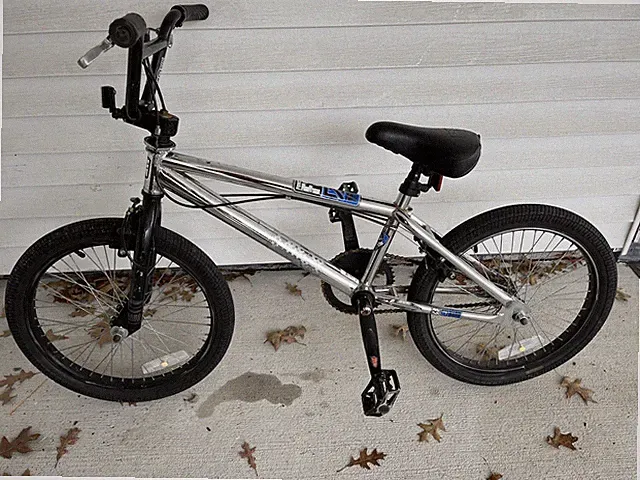 2010 20" Haro F3 BMX