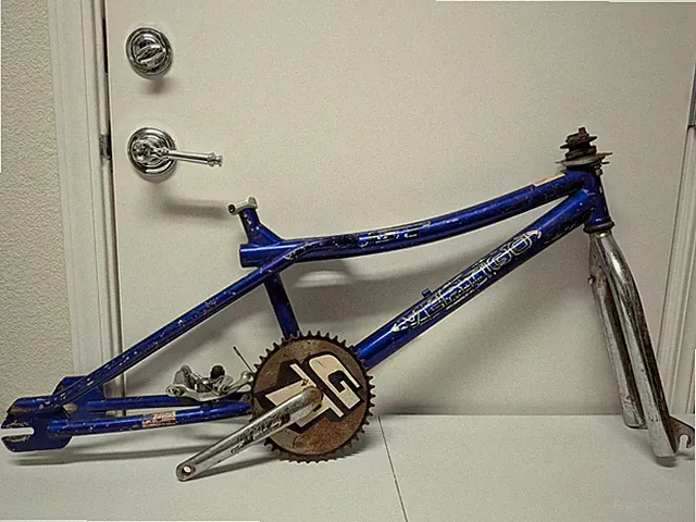 Blue 1999 GT Vertigo Mid School BMX Frameset Freestyle w/ Crank Frame Fork