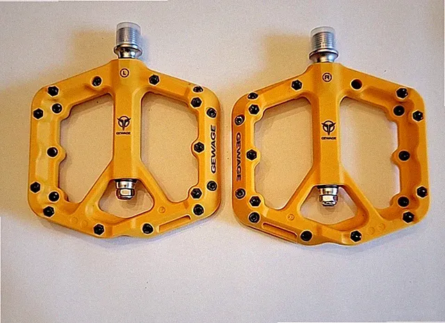 GEWAGE MTB Road Bike Ultralight Pedals 9/16 Nylon Bmx Bicycle DU Bearings Pedals