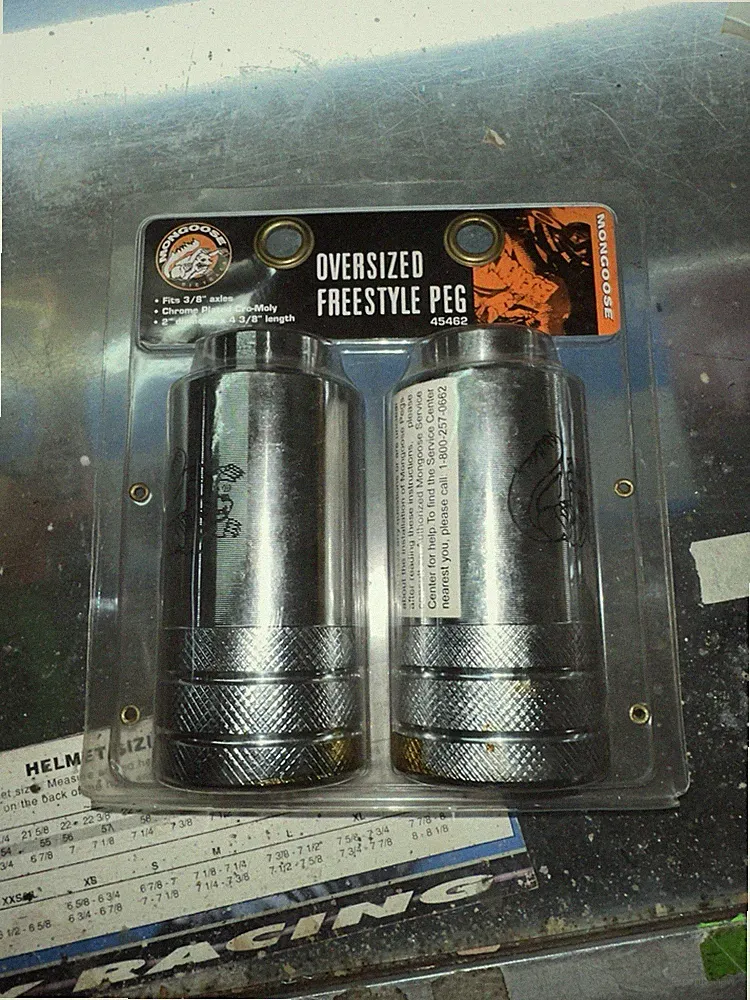 MONGOOSE BMX ORIGINAL BICYCLE PEGS OVERSIZED FREESTYLE 45462