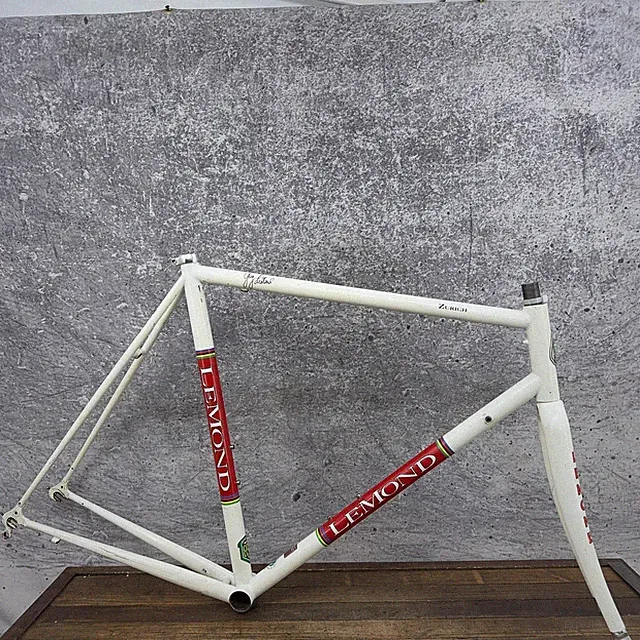 Vintage LeMond Zurich Road Bike Frame 59cm Reynolds 853 USA White 700c 126 mm
